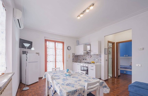Torre del Lago Puccini Apartment | Nice apartment for 4 guests with A/C, WIFI, TV, patio, pets allowed and parking