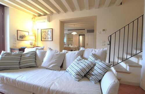 Colognola ai Colli Apartment | Nice apartment for 5 guests with WIFI, pool, A/C, TV and parking, close to Verona