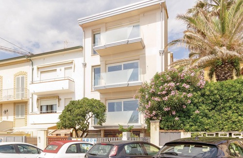 Lido di Camaiore Apartment | Nice apartment in Lido di Camaiore (LU)
