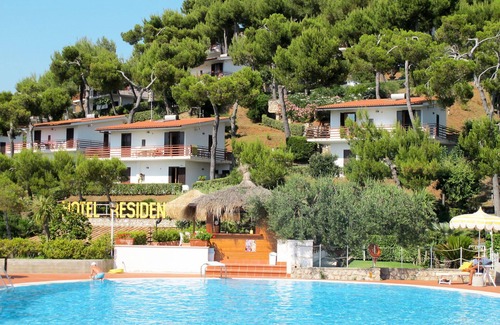 Sperlonga Apartment | Nice apartment for 3 people with pool, A/C, WIFI, TV, terrace, pets allowed and parking