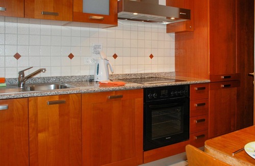 Muralto Apartment | Nice apartment for 4 guests with TV, balcony, pets allowed and parking