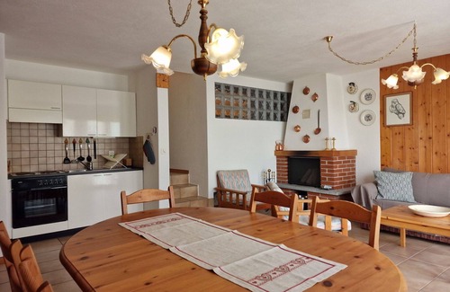 Airolo Apartment | Nice apartment for 4 people with WIFI, TV, patio, panoramic view and parking