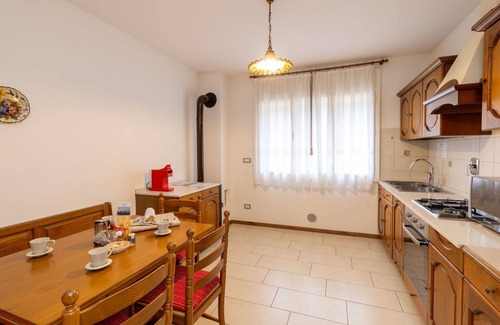 Ovaro Apartment | Nice apartment for 4 people with WIFI, TV, balcony and parking