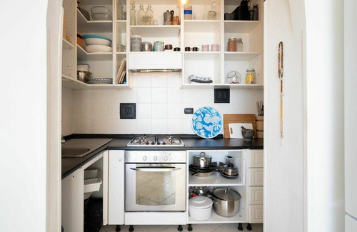 Pompeiana Apartment | Nice apartment for 5 guests with WIFI, TV, balcony, pets allowed and parking