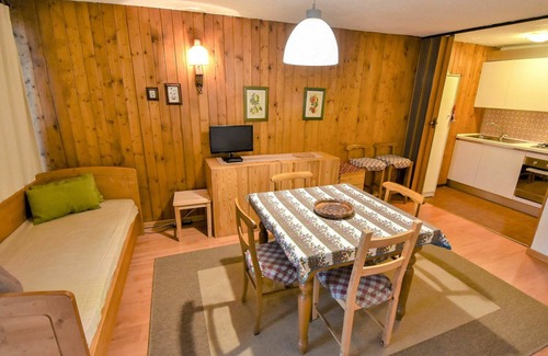 Palu Apartment | Nice apartment for 5 people with WIFI, TV, balcony, pets allowed and parking