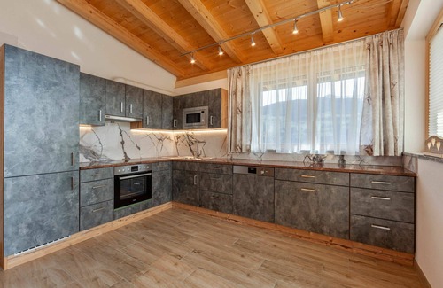Fuegenberg Apartment | Nice apartment for 6 people with WIFI, TV, patio, pets allowed and parking