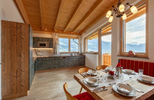 Fuegenberg Apartment | Nice apartment for 6 people with WIFI, TV, patio, pets allowed and parking