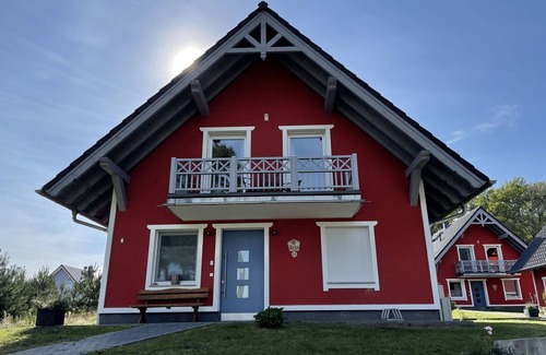 Wustrow Apartment | Nice apartment for 6 guests with WIFI, TV, terrace, pets allowed and parking