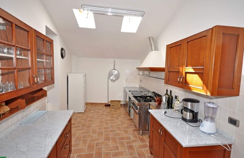 Volterra Apartment | Nice apartment for 6 guests with WIFI, pool, TV, pets allowed and parking, close to San Gimignano