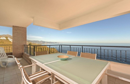 Torrox Costa Apartment | Nice apartment for 6 guests with pool, WIFI, A/C, TV, terrace, pets allowed and parking
