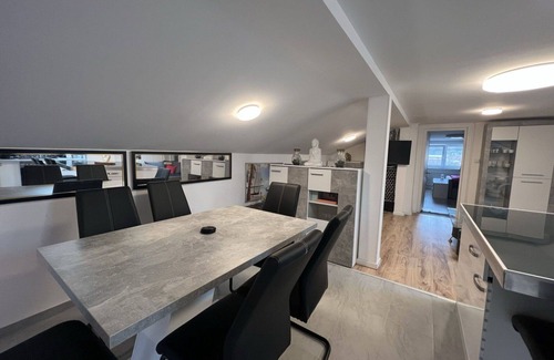 Drassmarkt Apartment | Nice apartment for 6 guests with WIFI, TV, patio, pets allowed and parking