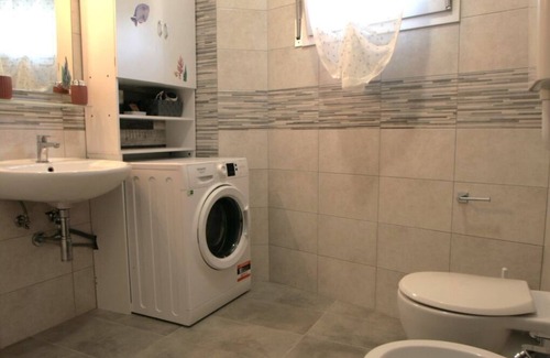 Reschigliano Apartment | Nice apartment for 6 people with pool, A/C, TV, balcony and parking