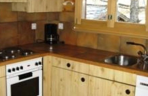 Saas-Fee Apartment | Nice apartment for 8 guests with WIFI, TV and pets allowed
