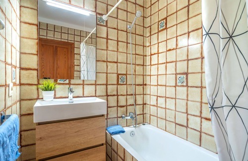 Cala Carbo Apartment | Nice apartment for 8 people with WIFI, pool, A/C, TV and terrace