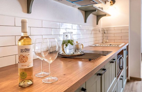 Horni Plana Apartment | Nice apartment for 4 guests with WIFI, terrace, pets allowed and parking