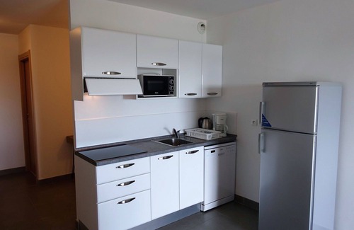 Macinaggio Apartment | Nice apartment for 6 guests with A/C, TV, terrace, pets allowed and parking
