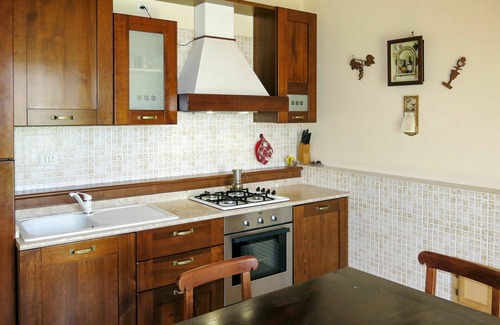 Cossombrato Apartment | Nice apartment for 3 guests with pool, WIFI, TV, patio, pets allowed and parking