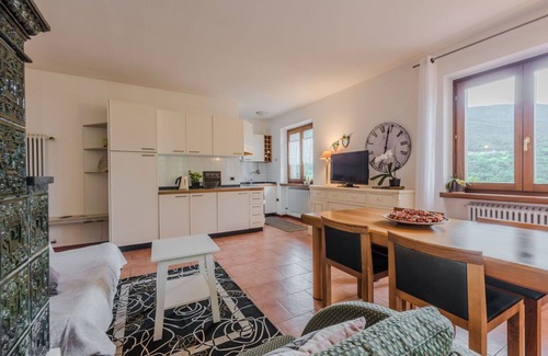 Ranzo Apartment | Nice apartment for 4 people with WIFI, TV, terrace, pets allowed and parking