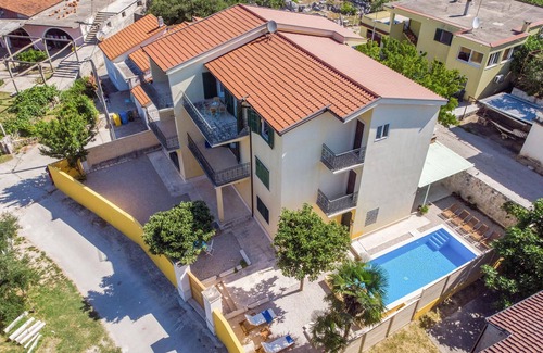 Ploce Apartment | Nice apartment in Bacina with private swimming pool, can be inside or outside