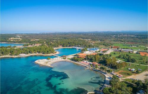 Lovrecica Apartment | Nice Apartment In Lovrecica With Wifi