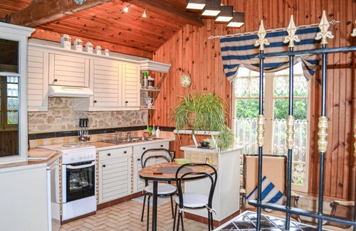 Terrasson-la-Villedieu Apartment | Nice apartment in Terrasson with WiFi