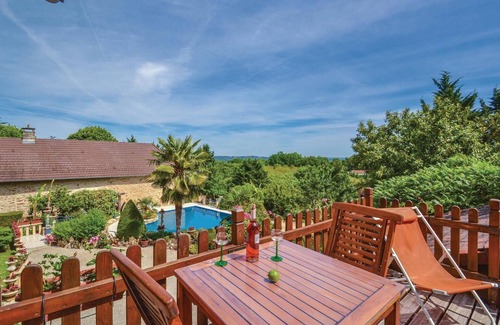 Terrasson-la-Villedieu Apartment | Nice apartment in Terrasson with WiFi