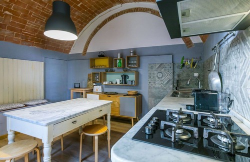 Lorenzana Villa | Nice apartment in villa for 4 people with pool, WIFI, pets allowed and parking