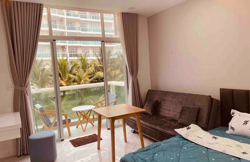 Central Mui Ne Beach Apartment | Nice apartment with sea view by the beach #V1