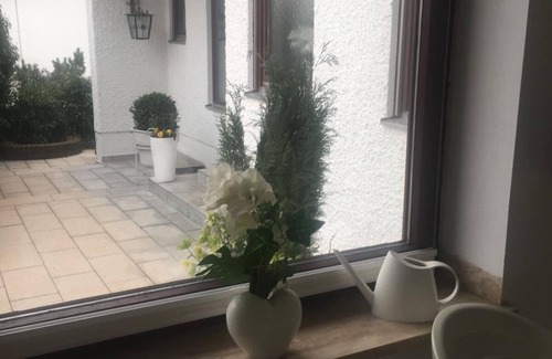 Harthausen Apartment | Nice apartment with terrace and garden near Legoland