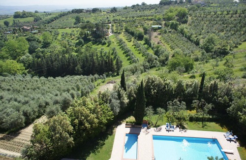 Montaione Apartment | Nice apartment with WIFI, pool, A/C, TV, pets allowed and parking, close to San Gimignano