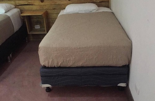 Santa Cruz La Laguna Hotel | nice economic rooms