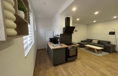 Delle Apartment | Nice furnished studio renovated