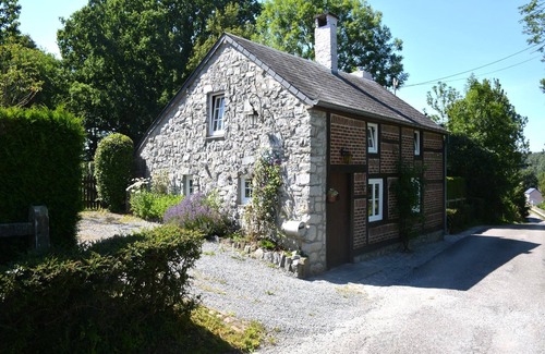 Han-sur-Lesse Cottage | Nice gite with low ceilings in Han-sur-Lesse