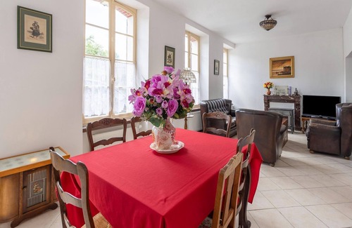 Hambye House | Nice holiday home in Hambye with parking
