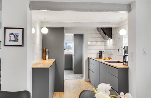 Dunkær House | Nice home in ærøskøbing with kitchen
