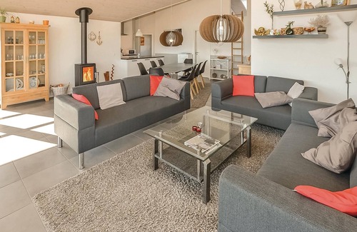 Kettingskov House | Nice home in Augustenborg with sauna