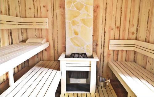 Am Dobrock House | Nice Home In Cadenberge With Sauna