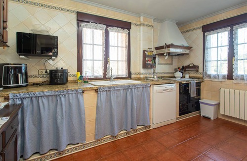 Cue House | Nice home in Cue with outdoor swimming pool