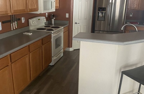 Orchards Estates House | Nice home in downtown Surprise