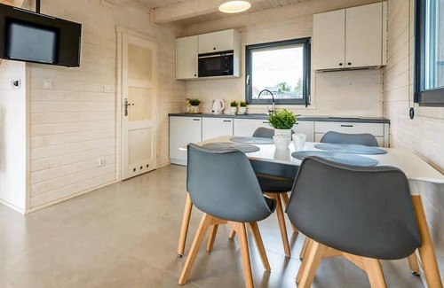 Wrzosowo House | Nice home in Dziwnówek with WiFi