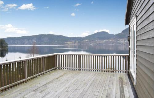 Eikelandsosen House | Nice Home In Eikelandsosen With Sauna