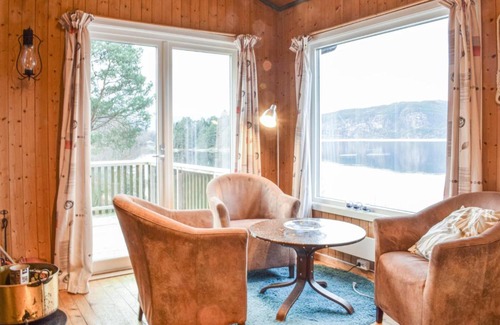 Eikelandsosen House | Nice Home In Eikelandsosen With Sauna