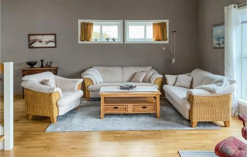 Farsund House | Nice Home In Farsund With Kitchen