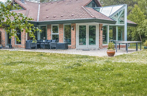 Hojby House | Nice home in Højby with sauna