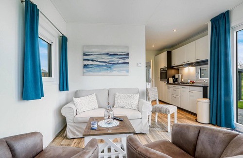 Suesel House | Nice home in Süsel with kitchen