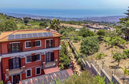 Coste House | Nice home in Sant'Alfio with sauna