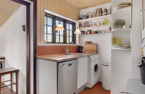 Skygge House | Nice home in Tørring with WiFi
