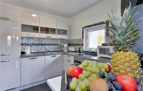 Karlovac House | Nice Home In Zadoborje