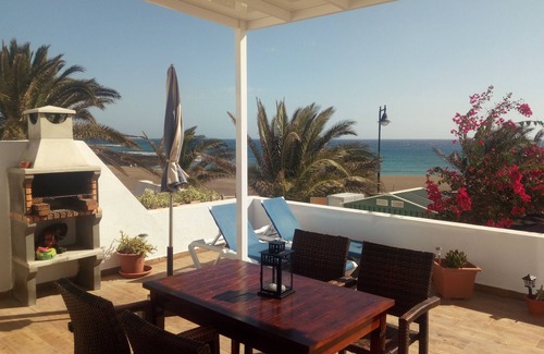 San Bartolome House | NICE HOUSE IN FRONT OF THE BEACH LA CONCHA OFFER DECEMBER 2019