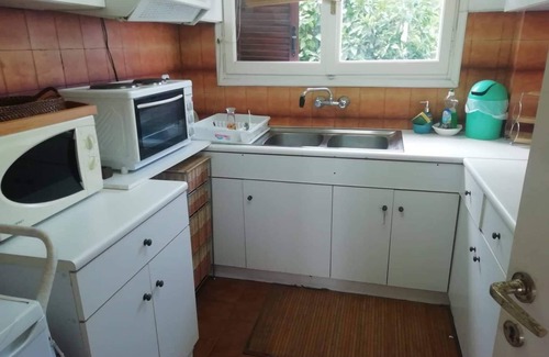 Spetses Apartment | Nice House With sea View in Spetses, Greece
